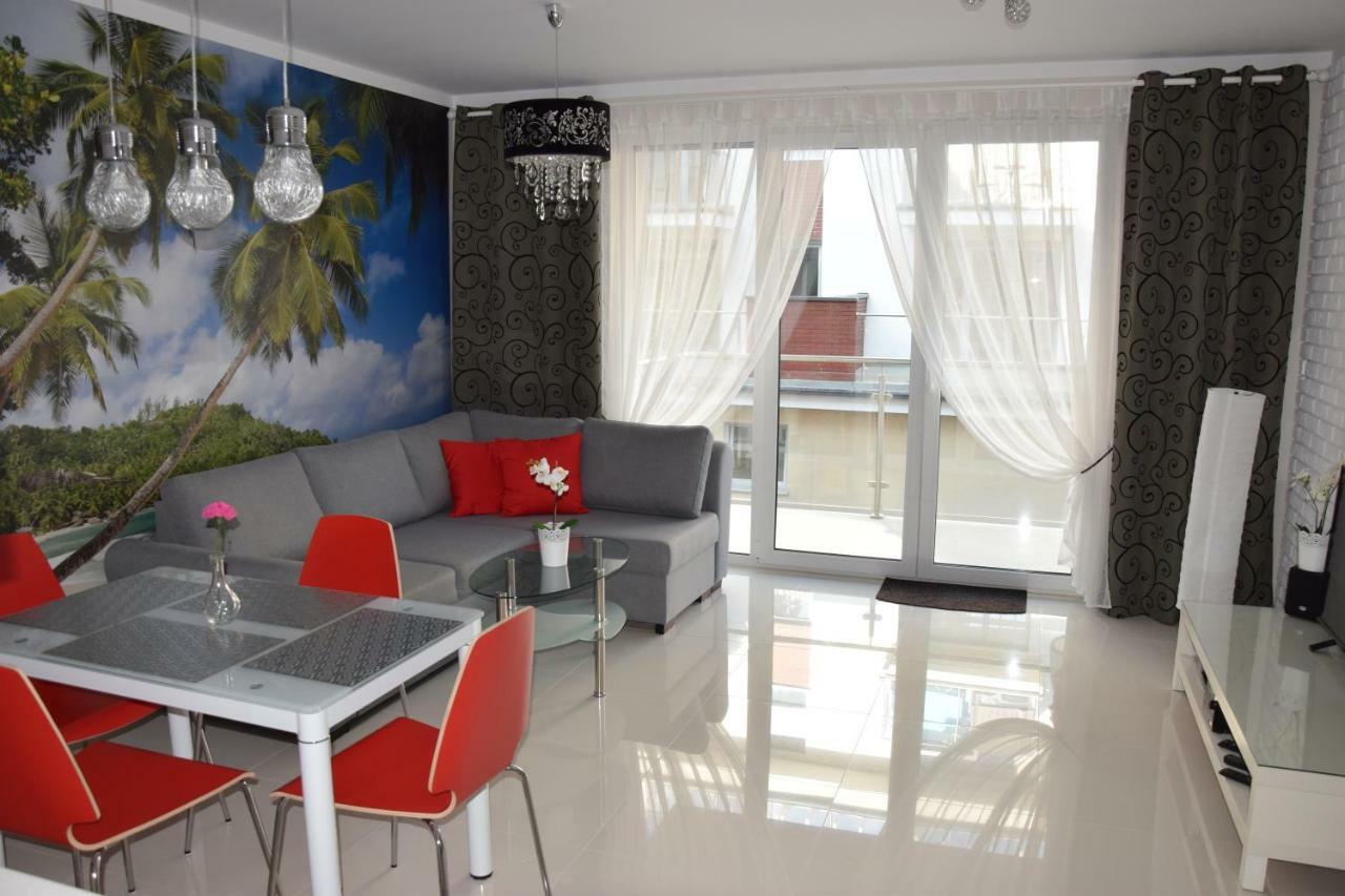 Apartament Ibiza Przy Plazy Rewal Exteriér fotografie