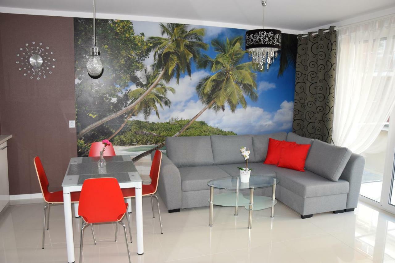 Apartament Ibiza Przy Plazy Rewal Exteriér fotografie